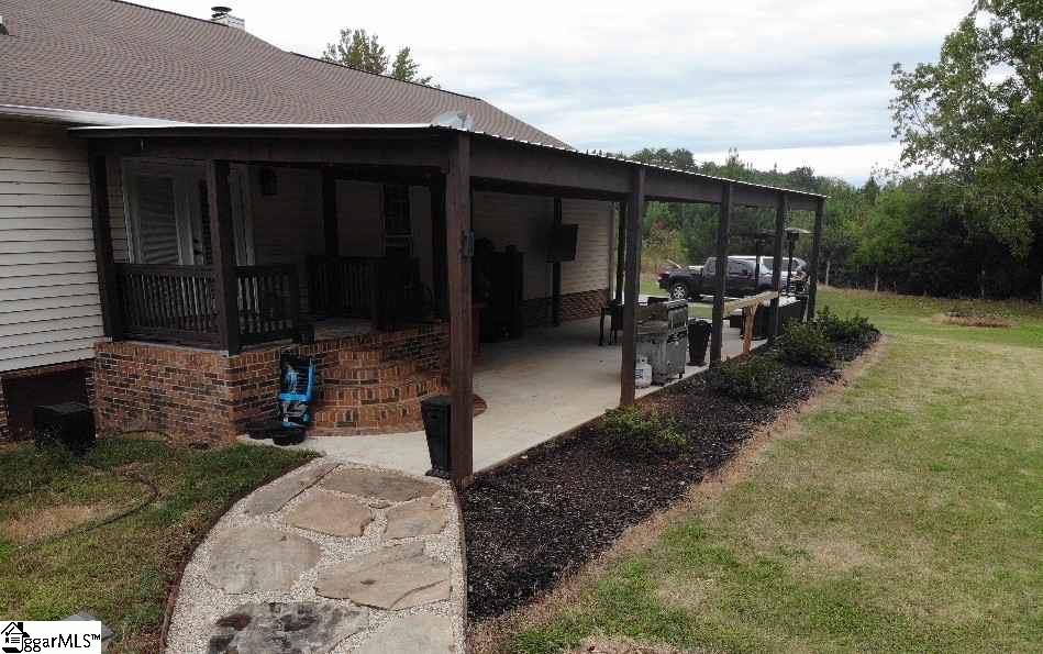 568 Metric Road Laurens, SC 29360 - Photo 5 of 23 Gallery Image 5