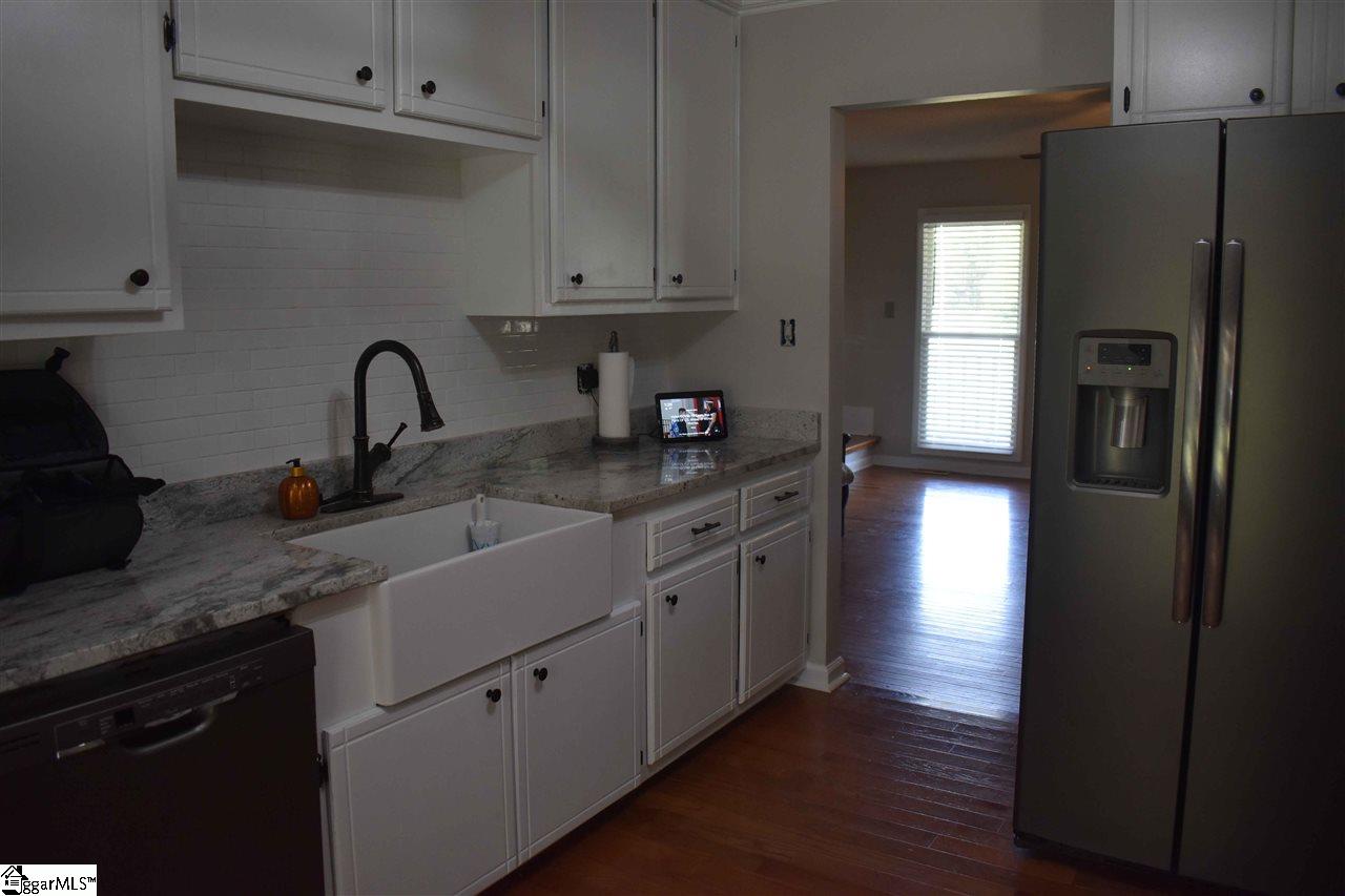 568 Metric Road Laurens, SC 29360 - Photo 6 of 23 Gallery Image 6