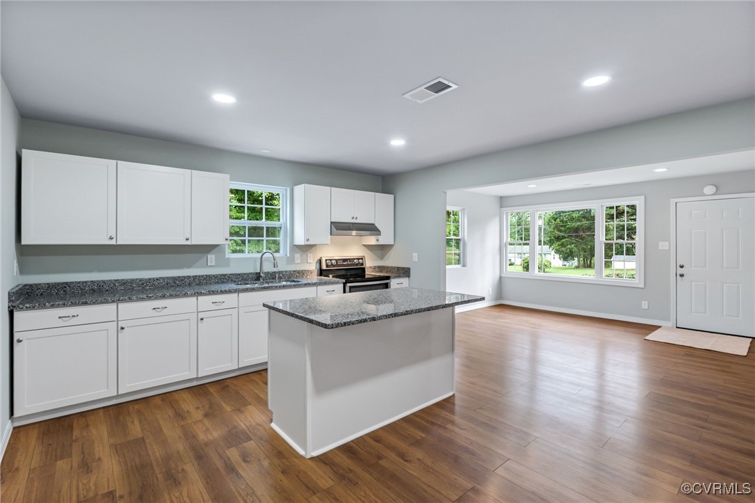 8600 Hickory Road Petersburg, VA 23803 - Photo 13 of 28 Kitchen featuring stainless steel range with elect