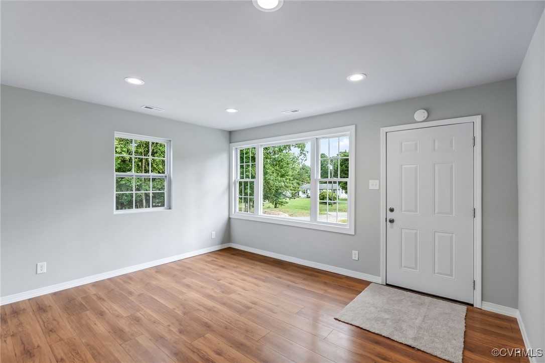 8600 Hickory Road Petersburg, VA 23803 - Photo 7 of 28 Entrance foyer with hardwood / wood-style floors