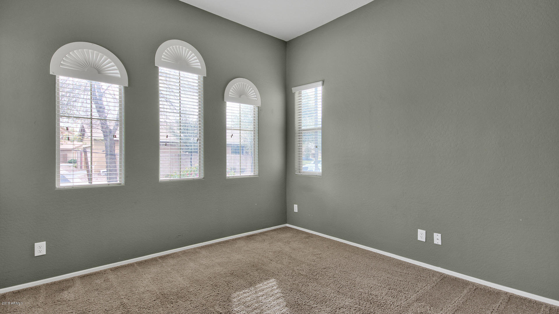 3764 East Sexton Street Gilbert, AZ 85295 - Photo 3 of 28 07