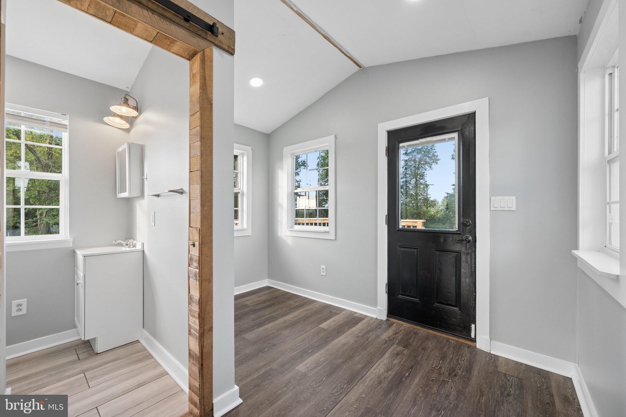 3800 Fringer Road Taneytown, MD 21787 - Photo 23 of 81 Mudroom