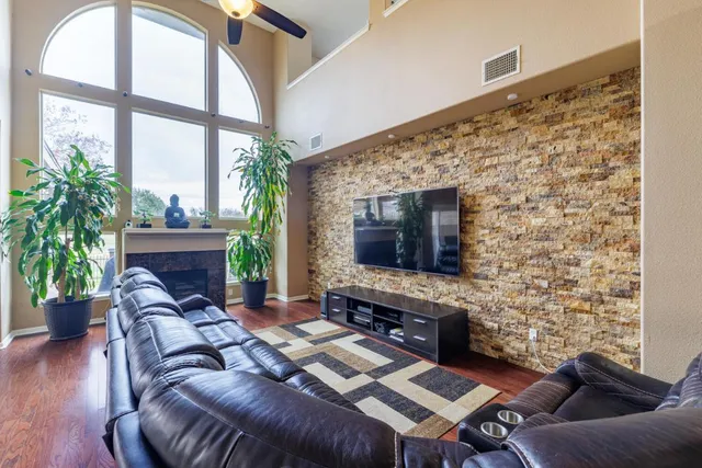$682,500 | 3840 Harvey Penick Drive, Round Rock, TX 78664