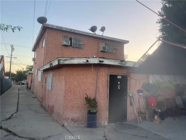 $899,900 | 151 East 121st Street, Los Angeles, CA 90061