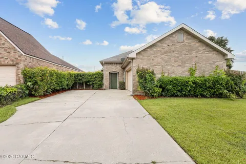 $210,000 | 1333 Dulles Drive, Lafayette, LA 70506