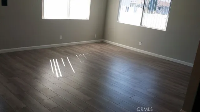 $2,400 | 28164 Robin Avenue, Saugus, CA 91350