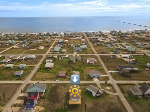 $427,000 | 1014 Treaty Drive, Surfside Beach, TX 77541