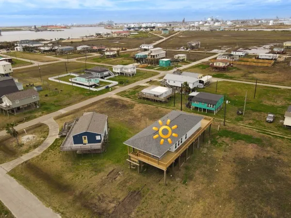 $427,000 | 1014 Treaty Drive, Surfside Beach, TX 77541