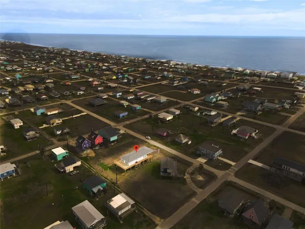 $427,000 | 1014 Treaty Drive, Surfside Beach, TX 77541