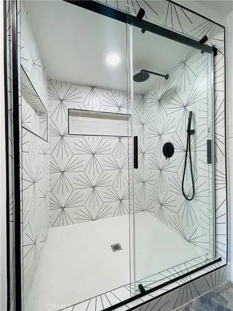 $3,450 | 3225 Locust Street, Riverside, CA 92501