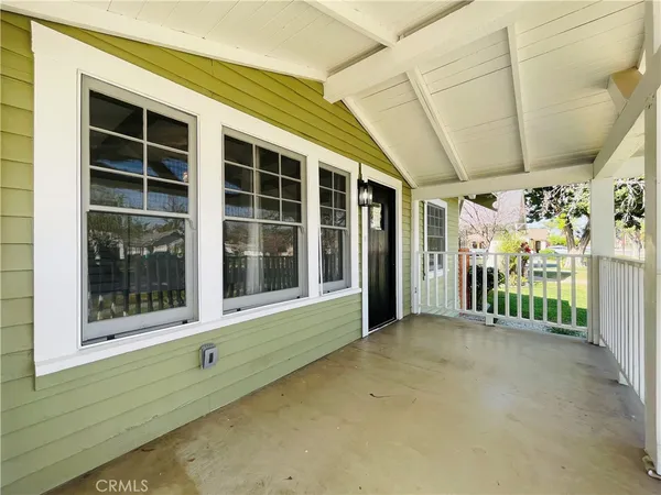 $3,450 | 3225 Locust Street, Riverside, CA 92501