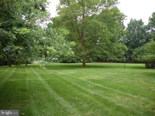 1617 Mitchell Road Harrisburg, PA 17110 - Photo 16 of 21 Gallery Image 16