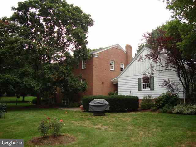 1617 Mitchell Road Harrisburg, PA 17110 - Photo 20 of 21 Gallery Image 20