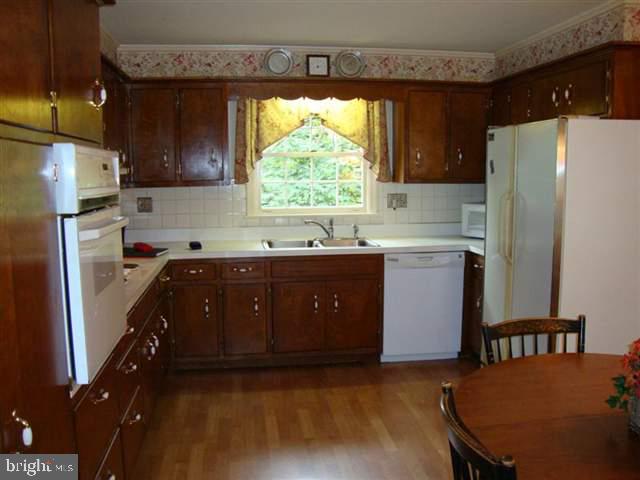 1617 Mitchell Road Harrisburg, PA 17110 - Photo 4 of 21 Gallery Image 4