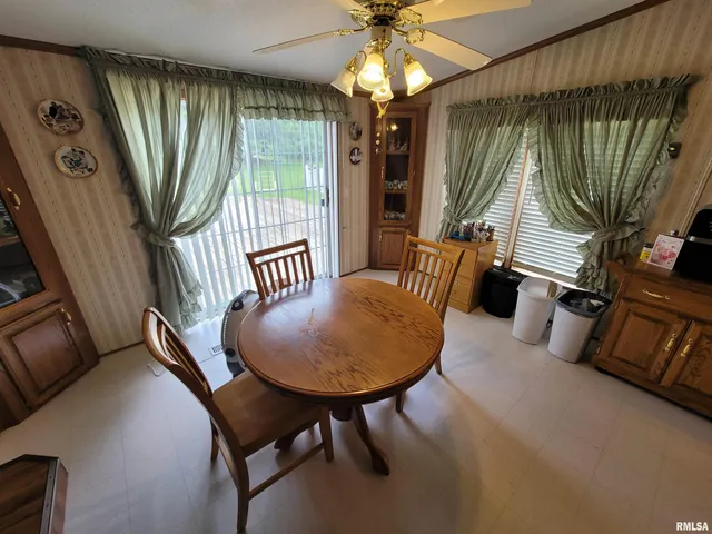 $149,900 | 3614 South Hotze Road, Salem, IL 62881