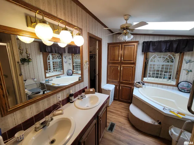 $149,900 | 3614 South Hotze Road, Salem, IL 62881