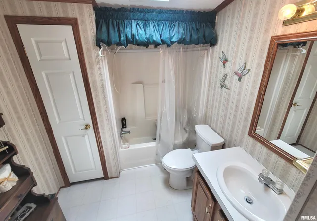 $149,900 | 3614 South Hotze Road, Salem, IL 62881