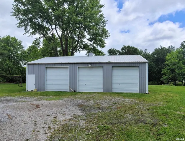 $149,900 | 3614 South Hotze Road, Salem, IL 62881