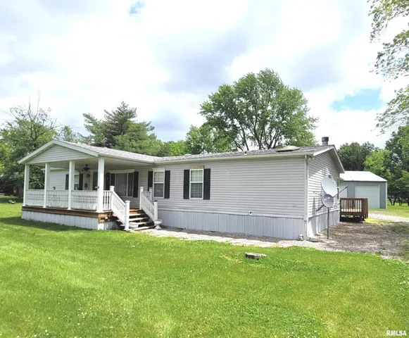 $149,900 | 3614 South Hotze Road, Salem, IL 62881