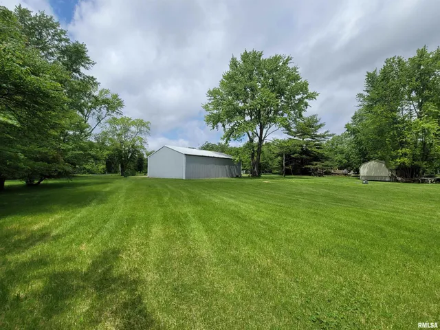 $149,900 | 3614 South Hotze Road, Salem, IL 62881