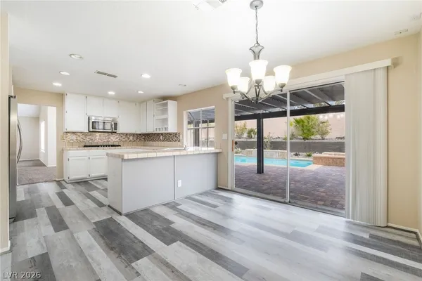 $3,300 | 9924 Barrier Reef Drive, Las Vegas, NV 89117