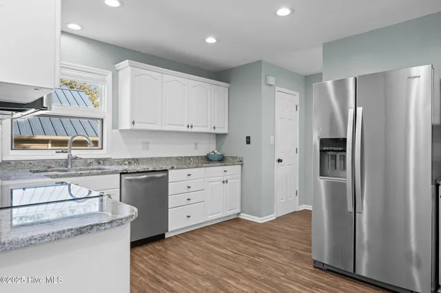 $799,000 | 7316 Archers Creek Drive, Emerald Isle, NC 28594