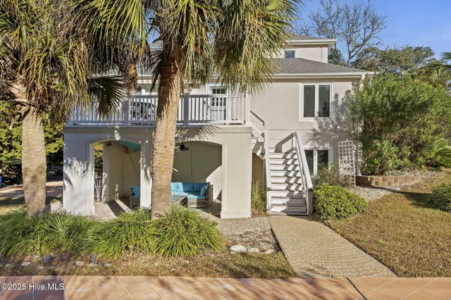 $799,000 | 7316 Archers Creek Drive, Emerald Isle, NC 28594