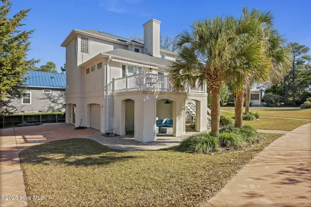 $799,000 | 7316 Archers Creek Drive, Emerald Isle, NC 28594