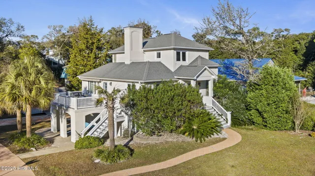 $799,000 | 7316 Archers Creek Drive, Emerald Isle, NC 28594