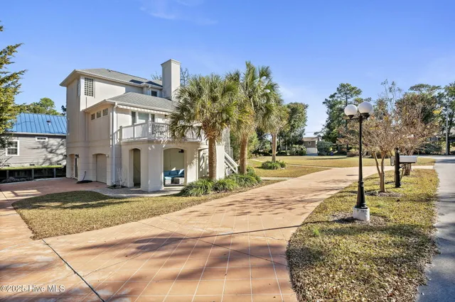 $799,000 | 7316 Archers Creek Drive, Emerald Isle, NC 28594