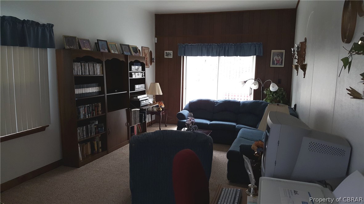 4562 Cedar Bush Road Hayes, VA 23072 - Photo 2 of 8 Gallery Image 2