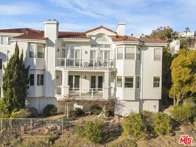 $9,950 | 2020 Palisades Drive, Pacific Palisades, CA 90272