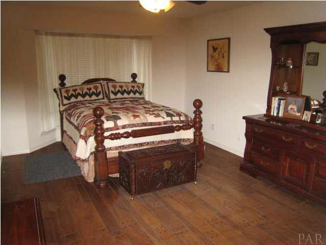 9174 Woodrun Road Pensacola, FL 32514 - Photo 12 of 17 2nd bedroom