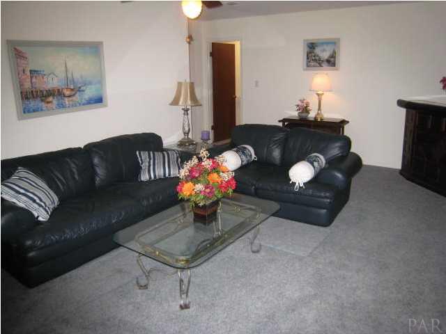 9174 Woodrun Road Pensacola, FL 32514 - Photo 6 of 17 family room