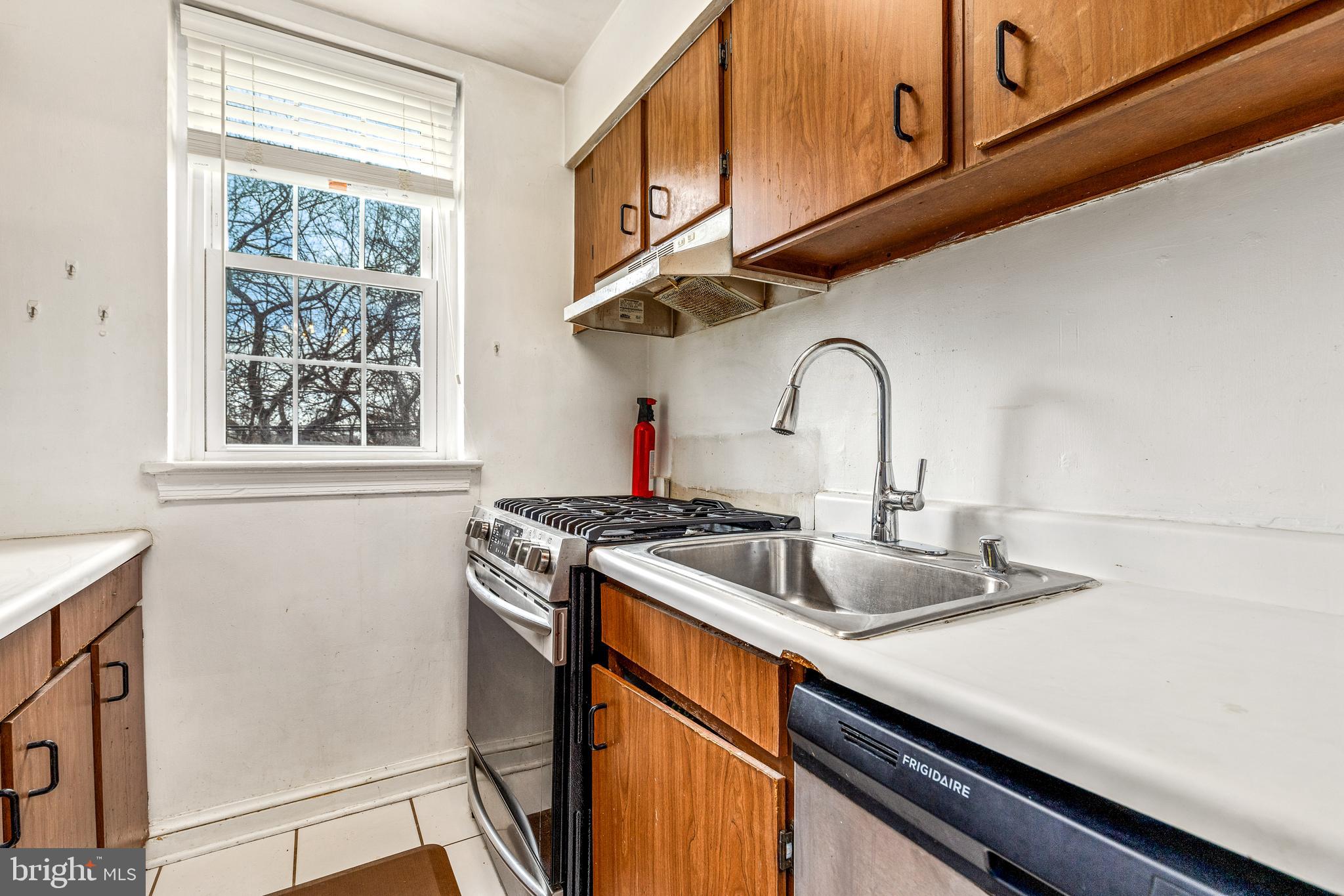 24 South Old Glebe Road, Unit 105C Arlington, VA 22204 - Photo 15 of 25
