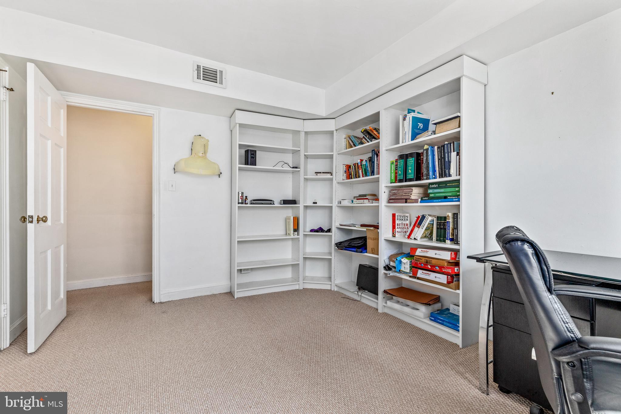 24 South Old Glebe Road, Unit 105C Arlington, VA 22204 - Photo 20 of 25