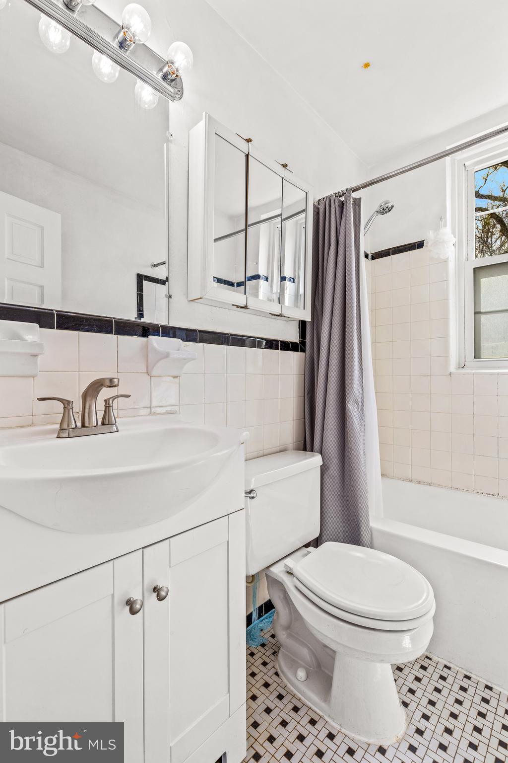 24 South Old Glebe Road, Unit 105C Arlington, VA 22204 - Photo 22 of 25