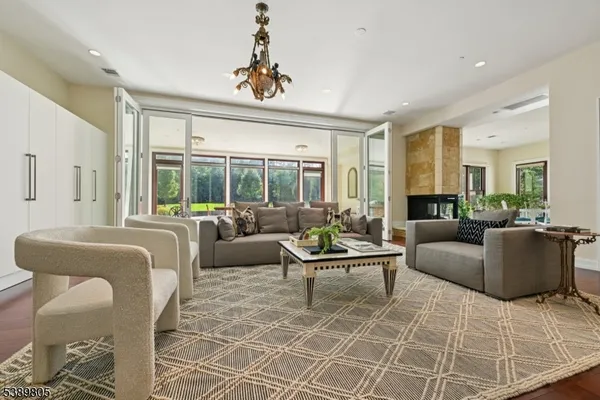 $5,488,888 | 882 South Orange Avenue, Short Hills, NJ 07078