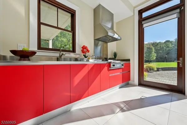 $5,488,888 | 882 South Orange Avenue, Short Hills, NJ 07078