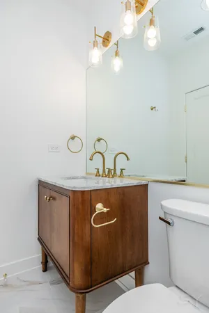 $859,000 | 6044 South Eberhart Avenue, Chicago, IL 60637