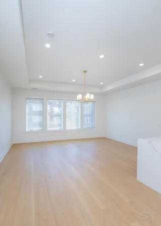 $859,000 | 6044 South Eberhart Avenue, Chicago, IL 60637