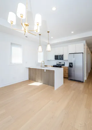 $859,000 | 6044 South Eberhart Avenue, Chicago, IL 60637