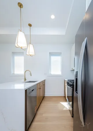 $859,000 | 6044 South Eberhart Avenue, Chicago, IL 60637