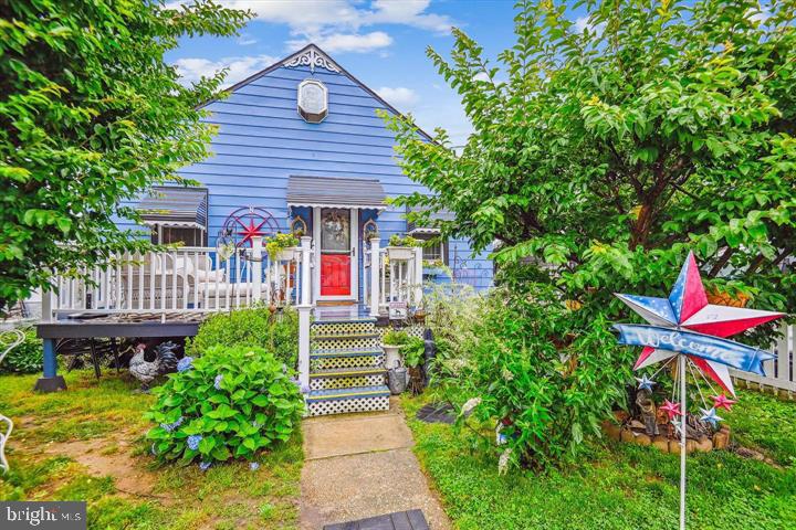 a backyard of a house with an outdoor space