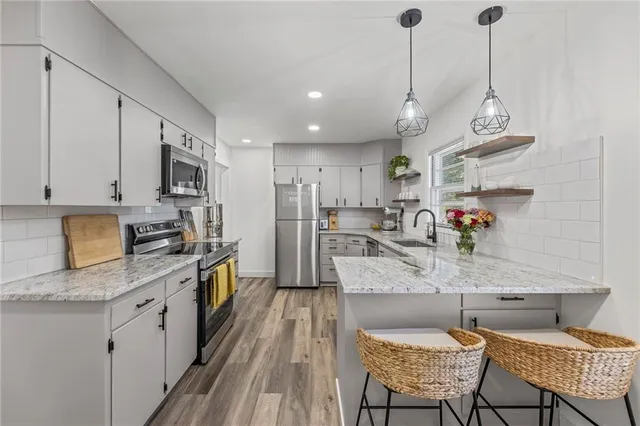 $294,900 | 227 West 2nd Avenue, Garnett, KS 66032