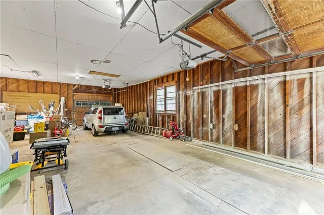 $294,900 | 227 West 2nd Avenue, Garnett, KS 66032