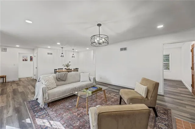 $294,900 | 227 West 2nd Avenue, Garnett, KS 66032