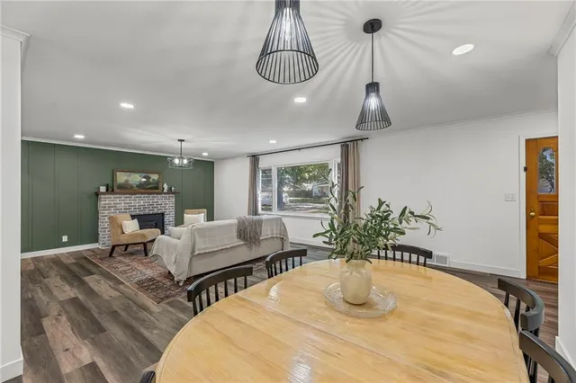 $294,900 | 227 West 2nd Avenue, Garnett, KS 66032