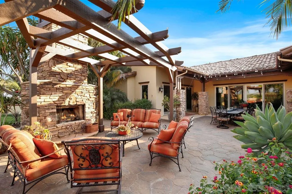 4142 Bridlewood Road Fallbrook, CA 92028 - Photo 22 of 25 a outdoor space with patio furniture and a potted plant