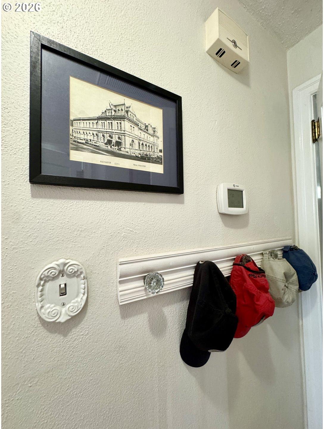 551 6th Street Springfield, OR 97477 - Photo 29 of 48 Gallery Image 29